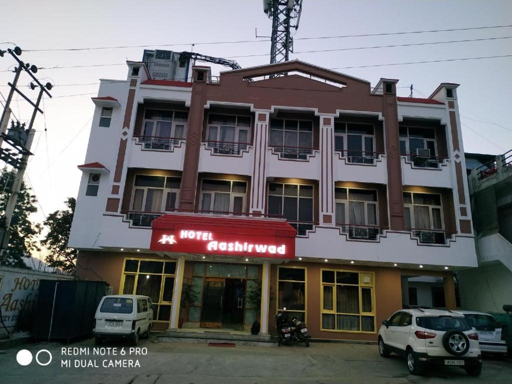 Aashirwad Hotel Катра Екстер'єр фото